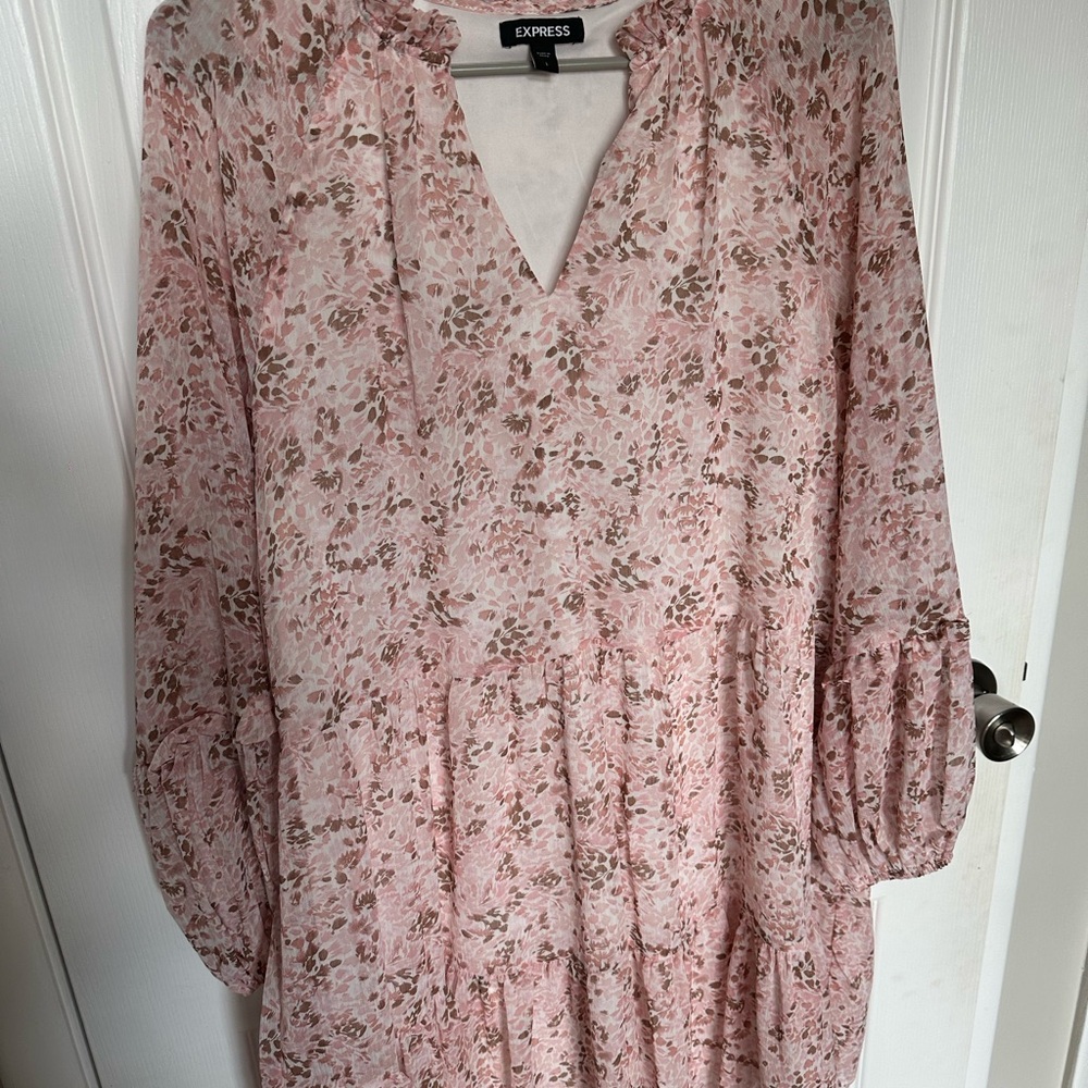 Express Blush Floral Long Sleeve Dress